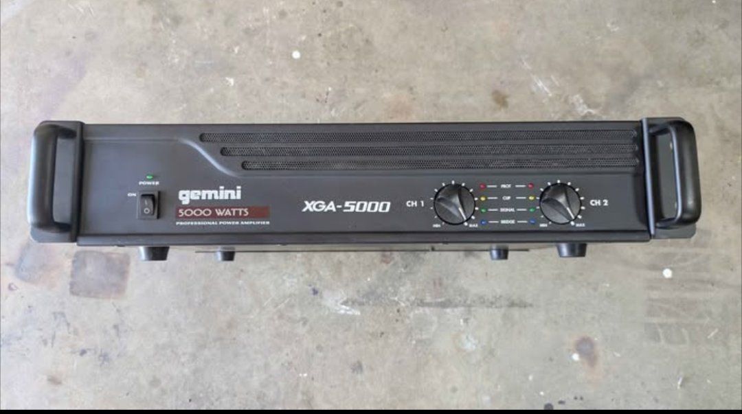 Gemini XGA-5000 5000W 2-Channel Professional Power Amplifier for PA Systems & DJ Rigs