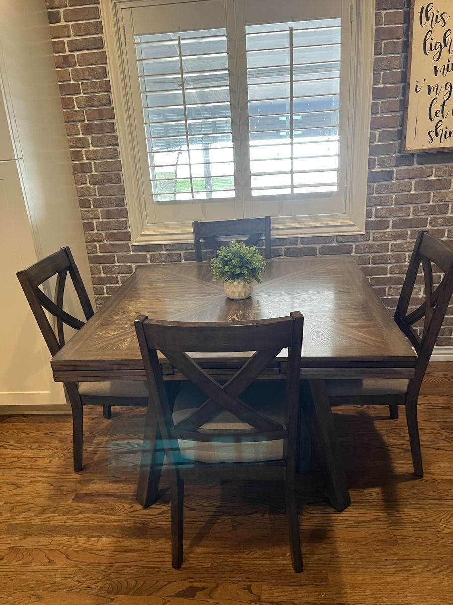 Dining Table and 6 Chairs - Expandable Wood Table with Cross-Back Chairs