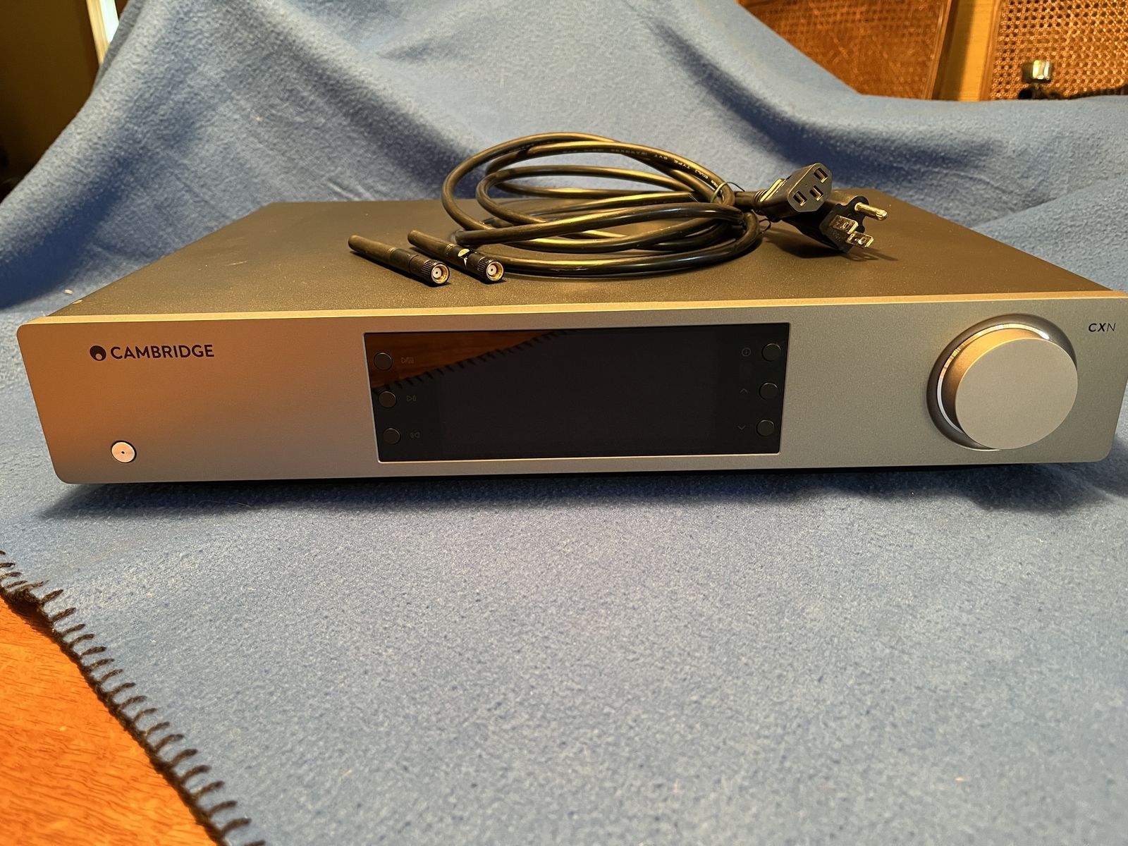 Cambridge CXN100 Network player