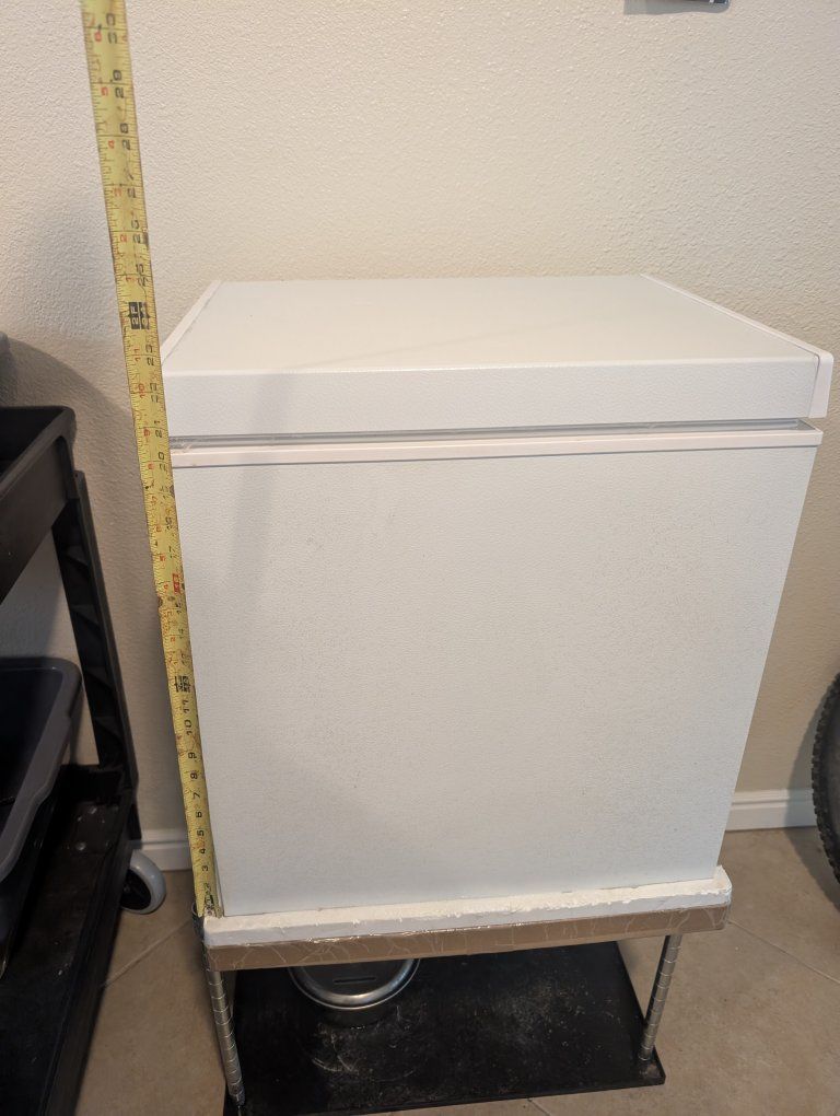 Main image 3