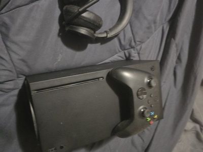 Xbox series X 1tb entire setup!