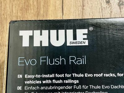 Thule Evo Flush Rail Foot Pack w/ Locks