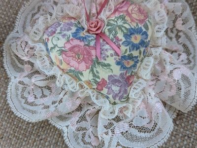 set of 2, Victoria's Secret Lace Heart Sachet