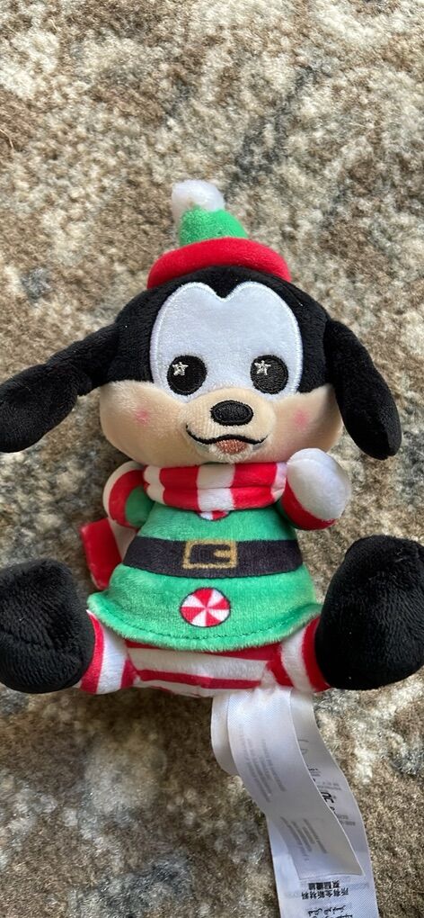 2021 Disney Parks Wishables Advent Elf Goofy