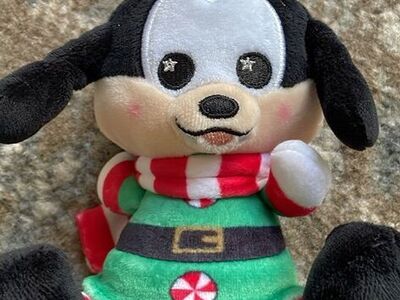 2021 Disney Parks Wishables Advent Elf Goofy