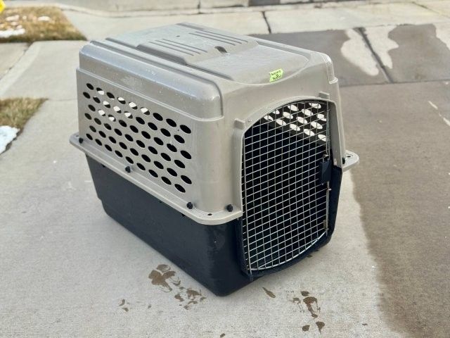Dog kennel carrier 36"L Large