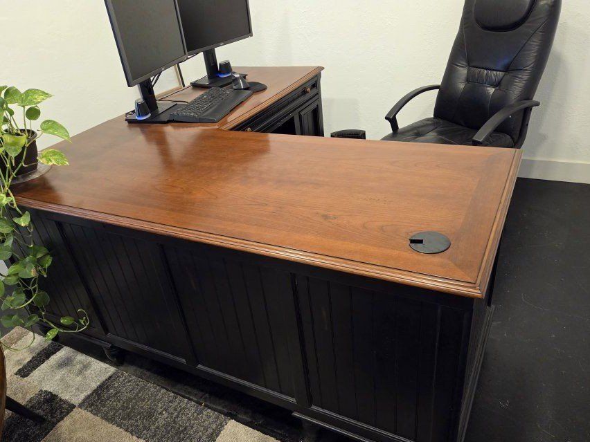 L-shape executive desk