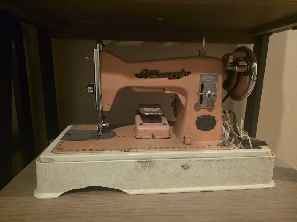 Vintage Monarch Deluxe Pink Electric Sewing Machine with Case