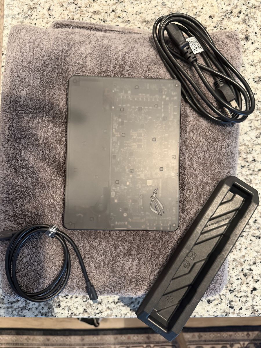5070Ti XG Mobile Thunderbolt 5 EGPU