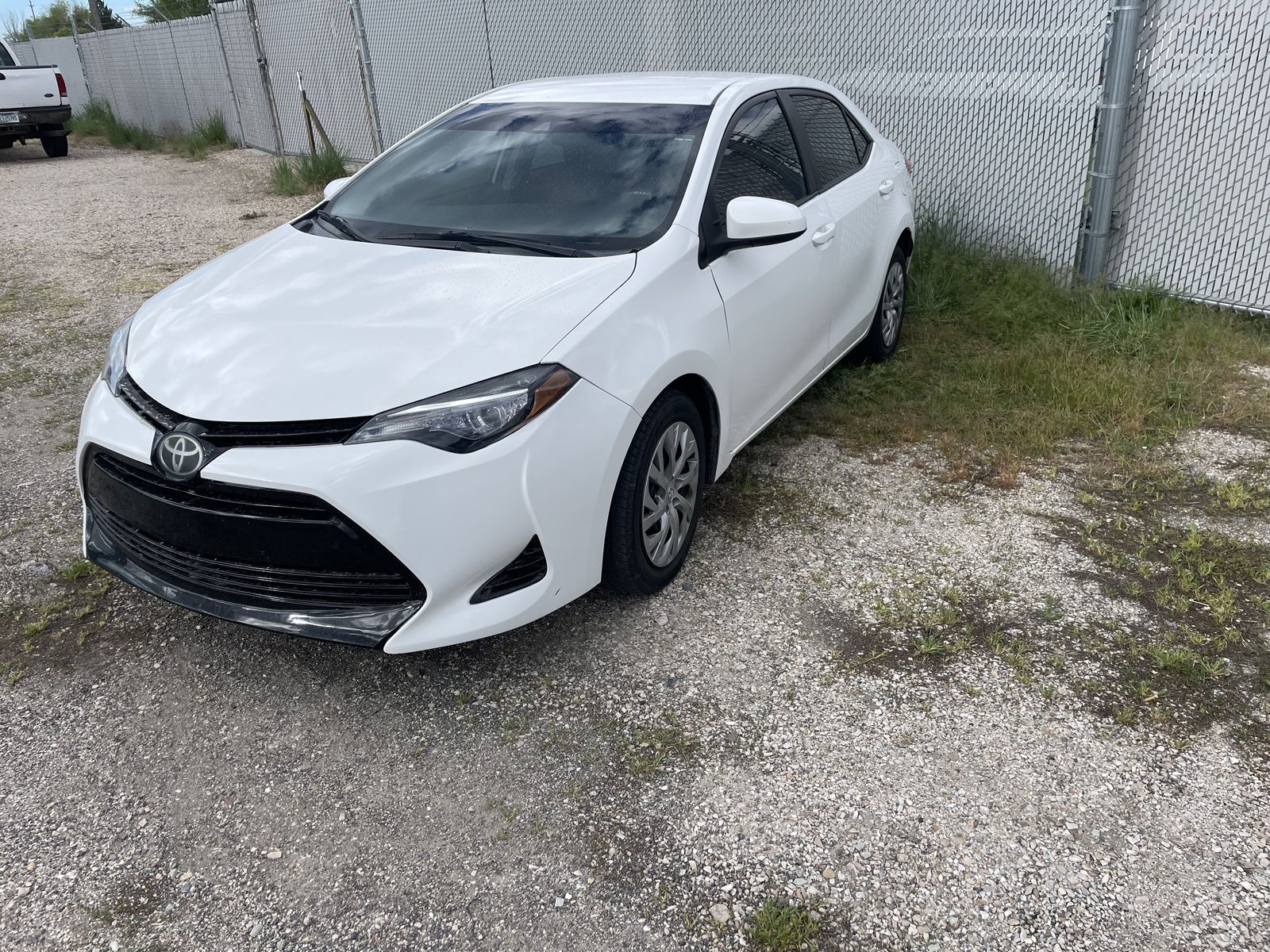 2018 TOYOTA COROLLA LE
