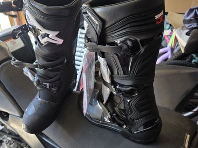 alpinestars tech3 boots