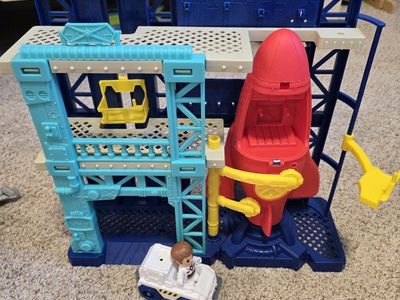 Fisher-Price Little People Space Playset with Rocket, Rover, and Figure
