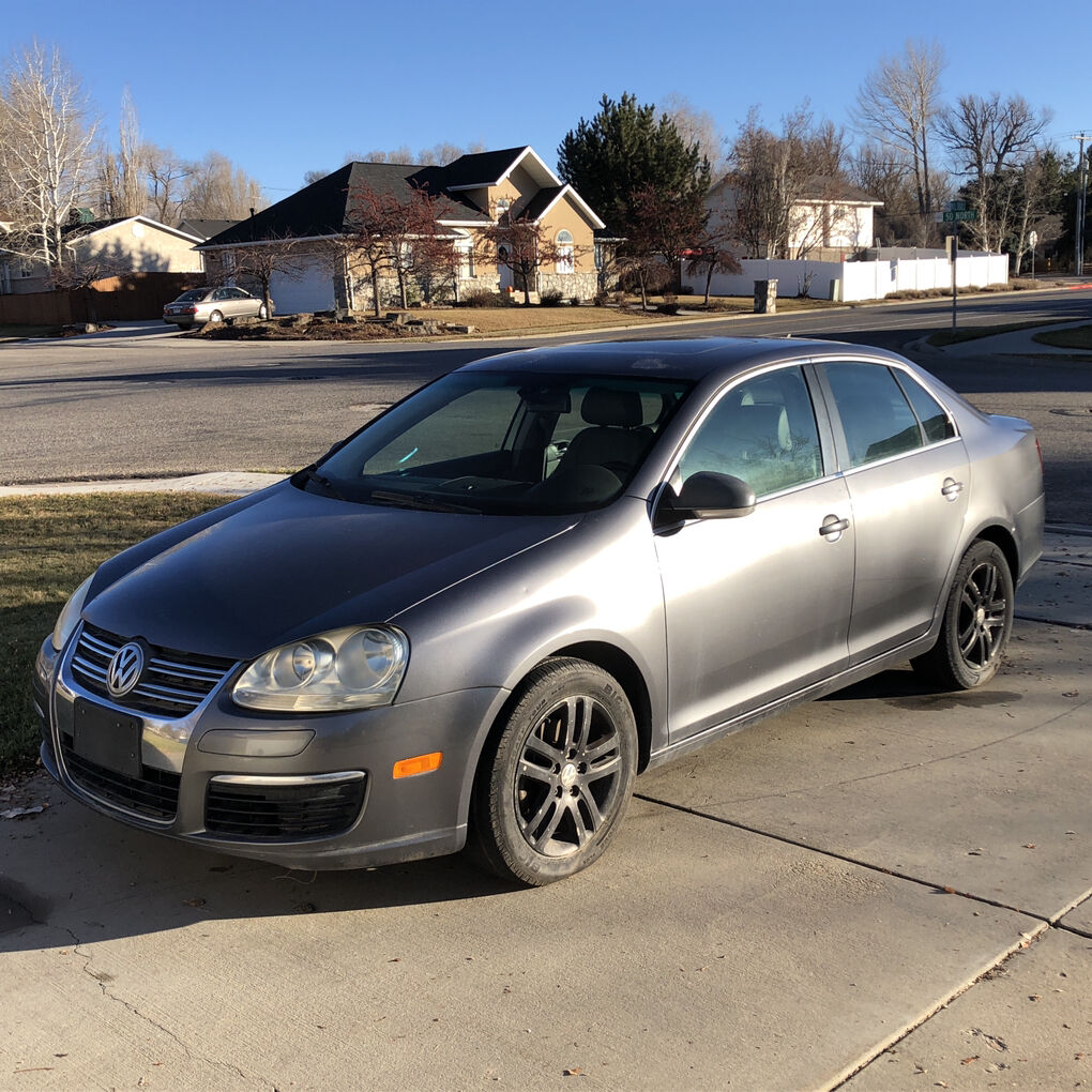 2005 VOLKSWAGEN JETTA 2.5
