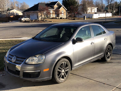 2005 VOLKSWAGEN JETTA 2.5