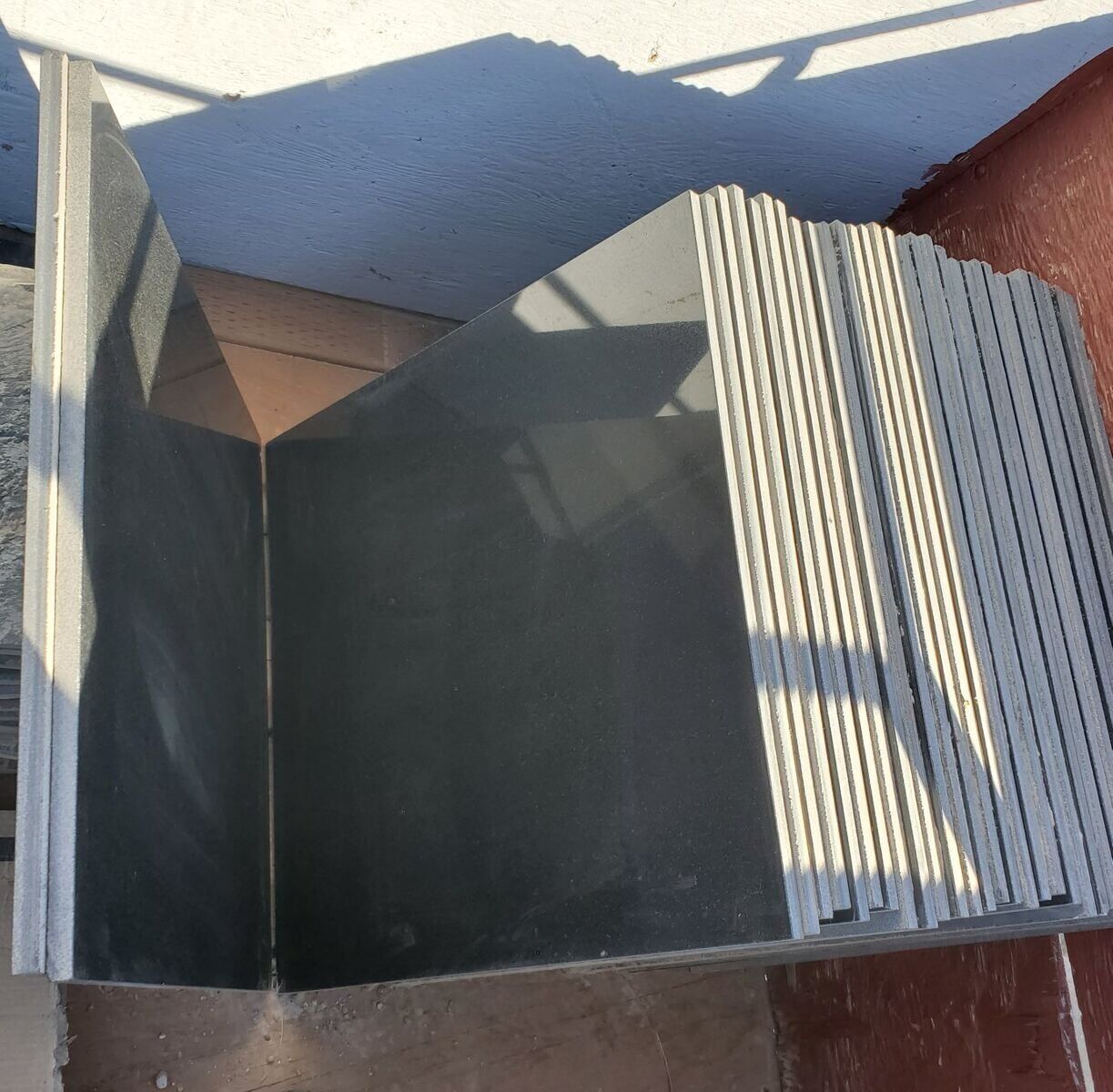 128 sq. ft. Polished Black Granite tile 24X24