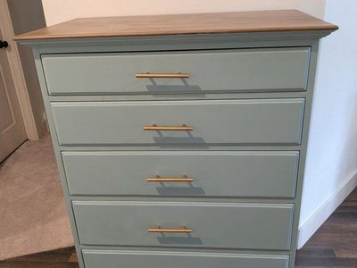 Light blue 5 drawer dresser