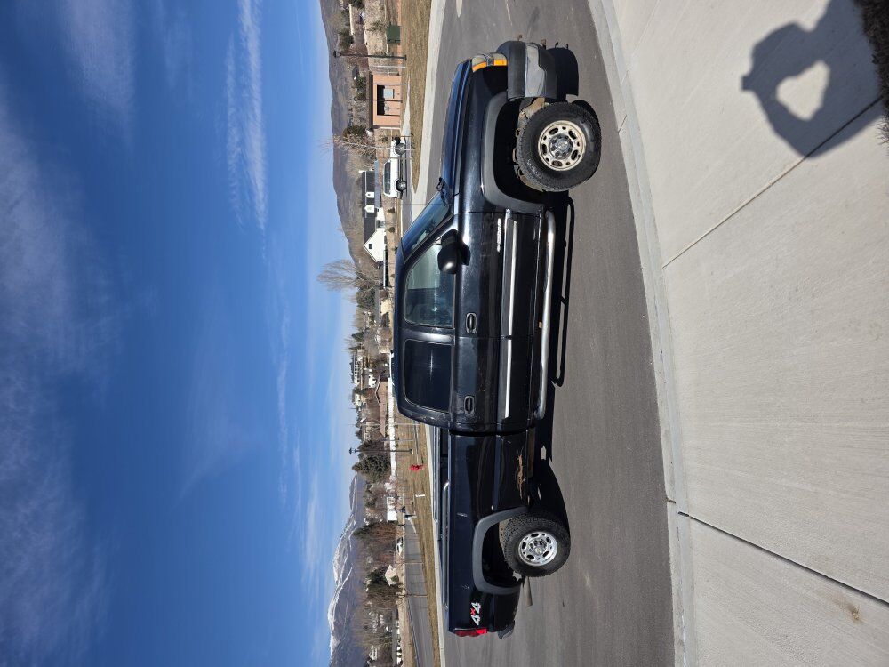 2004 Chevrolet Silverado 2500HD K2500 HEAVY DUTY LTZ