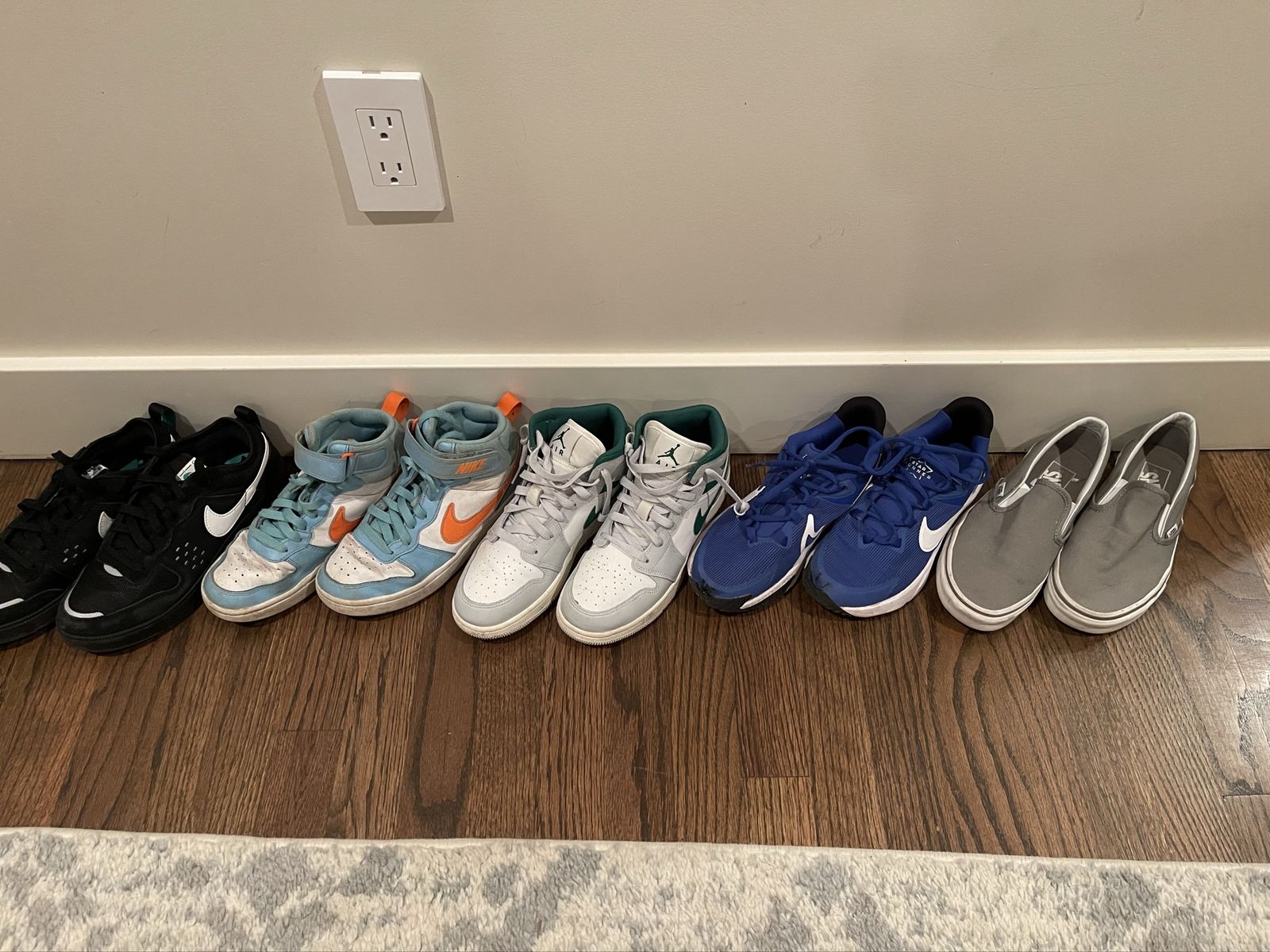 Boys Nike & Vans Sneakers Lot of 5 Pairs - Sizes 4.5 to 6