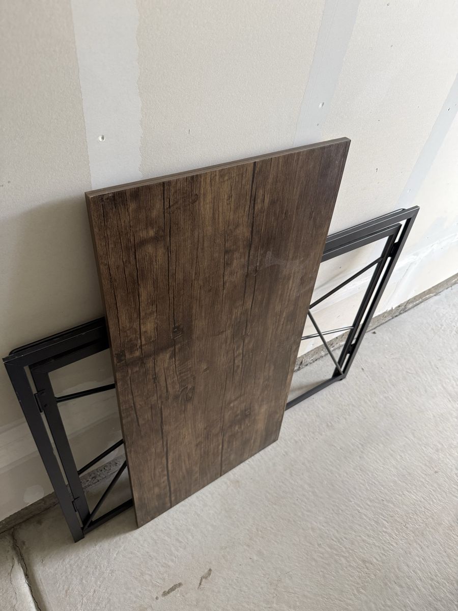 Portable sturdy home desk!