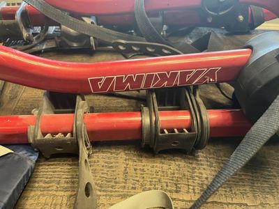 Yakima Rack Bike Carrier - Red, 2 Bike Capacity, Trunk Mount