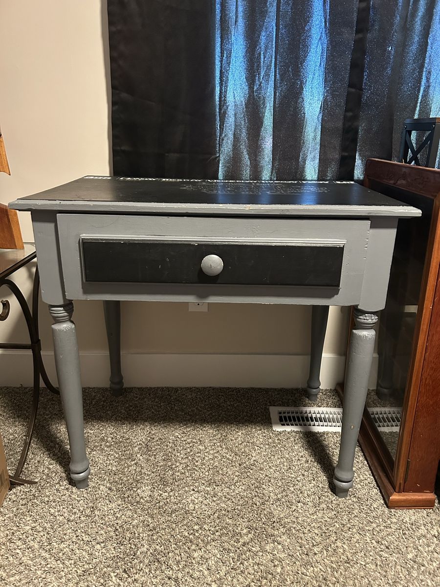 Desk/Vanity