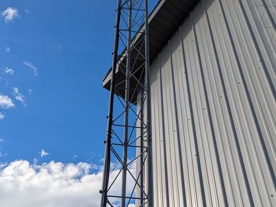 Rohn 25G Radio Tower