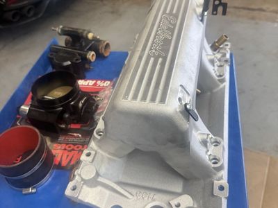 Edelbrock L31 Intake Manifold