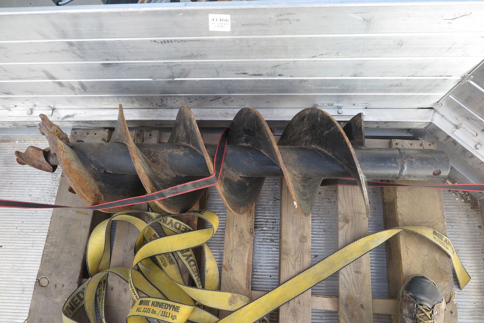 pengo auger/eaton hydraulic pump/blade/drill bit 12 X 48 /2" hole size