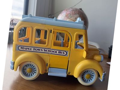 Maple Town School Bus
