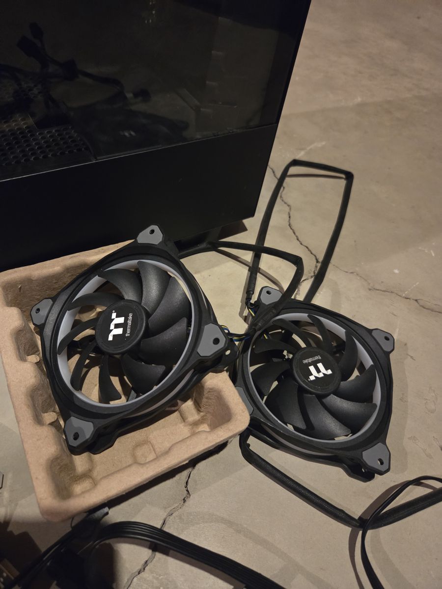 Main image 4