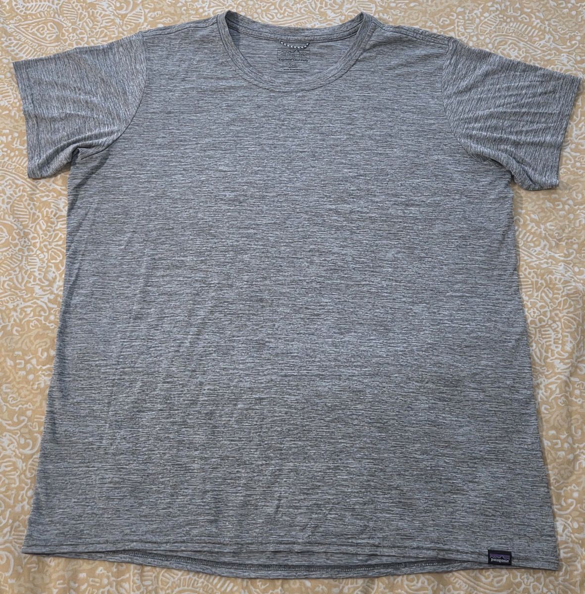 Lot of 2 size XL Patagonia Capilene Cool top + NWT Dakine base layer black bottoms