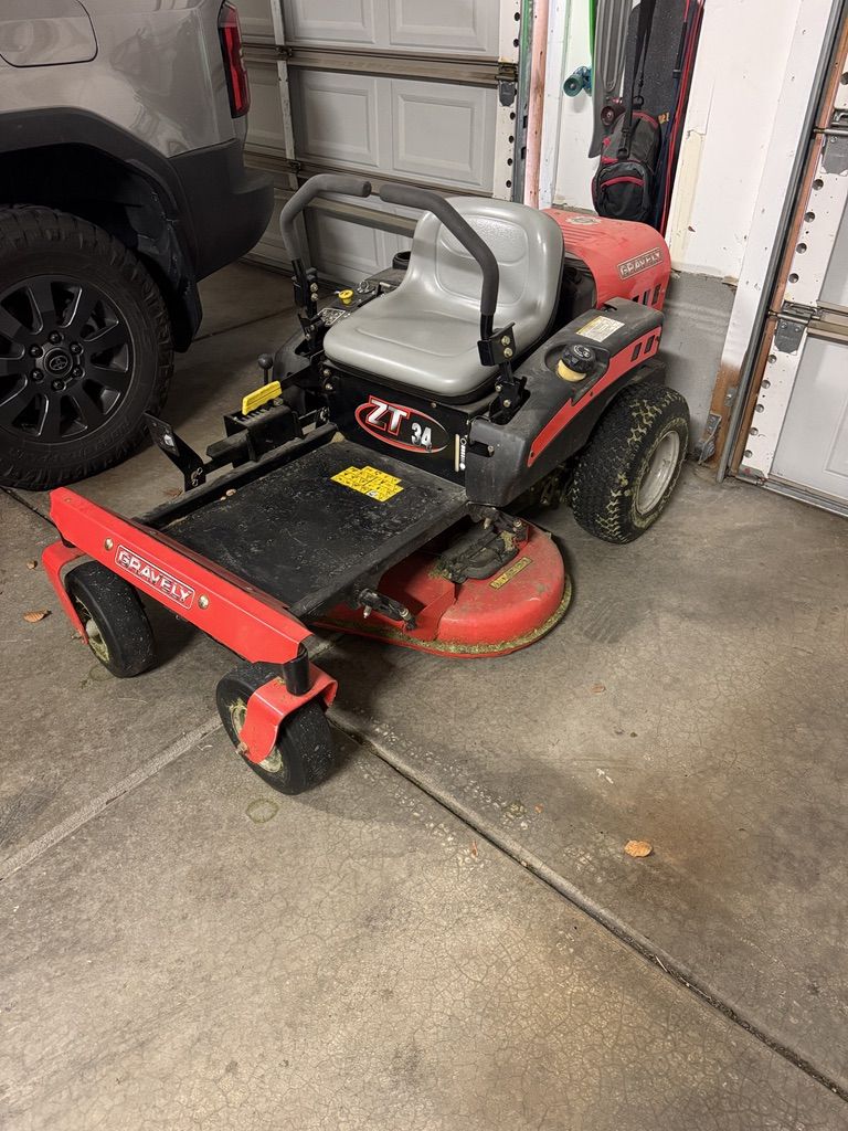 2013 Gravely ZT34