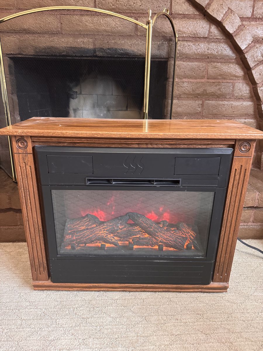Electric fireplace $20