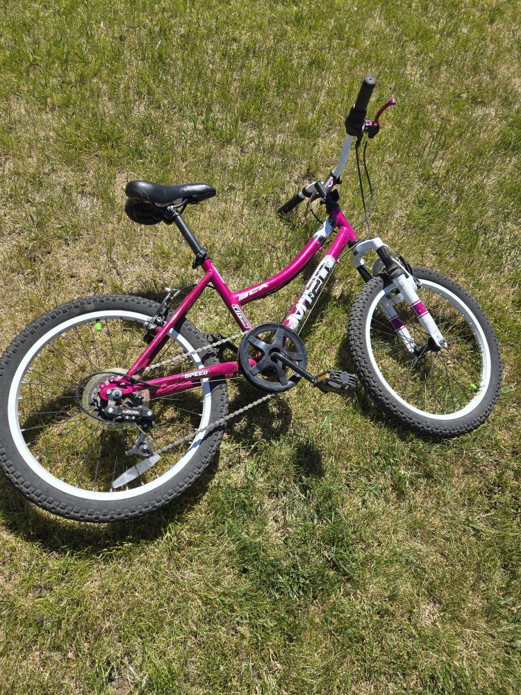 Girls bike