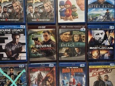 BLU RAY MOVIES- LIKE NEW