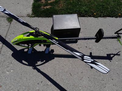 Goblin 700 with DX9 Black edition radio