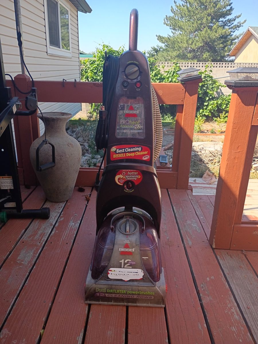 Bissell carpet cleaner