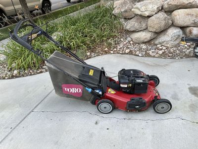 Toro Personal Pace Self-Propelled Mower – Runs Great!