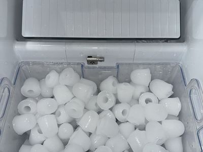 50 lb Newair countertop ice maker