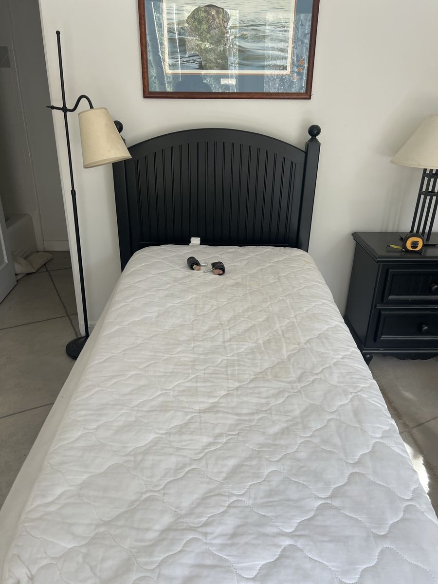 Twin Bed Frame And Mattress