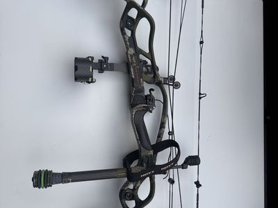 Hoyt Carbon RX-1