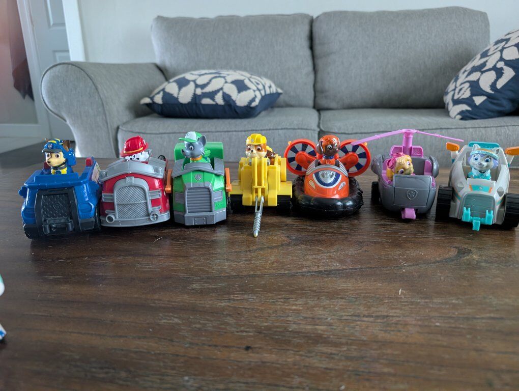 Paw Patrol Trucks & Pups