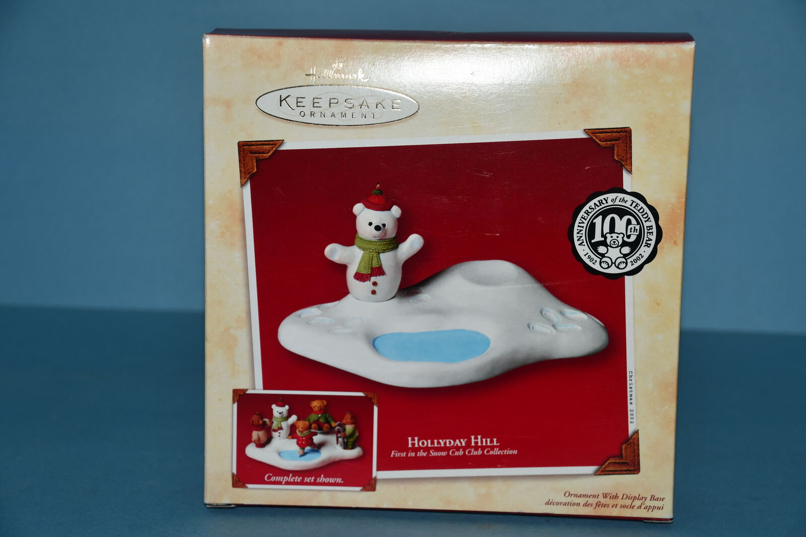 VINTAGE 2002 HALLMARK " HOLIDAY HILL" ~ 1st in the "SNOW CUB" COLLECTION ~ TEDDY BEAR ~ MEMORY CARD