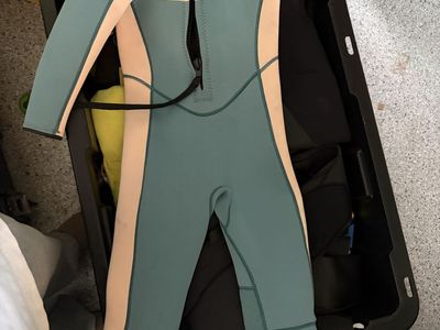 SEASKIN Full-Body Wetsuit - Teal & Peach, Size 10 - Excellent Condition for Water Sports