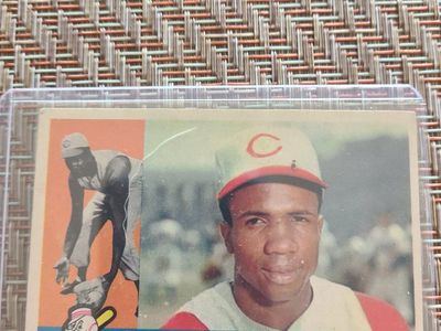 1960 Topps Frank Robinson #490 Cincinnati Reds 1st Base-Outfield Baseball Card