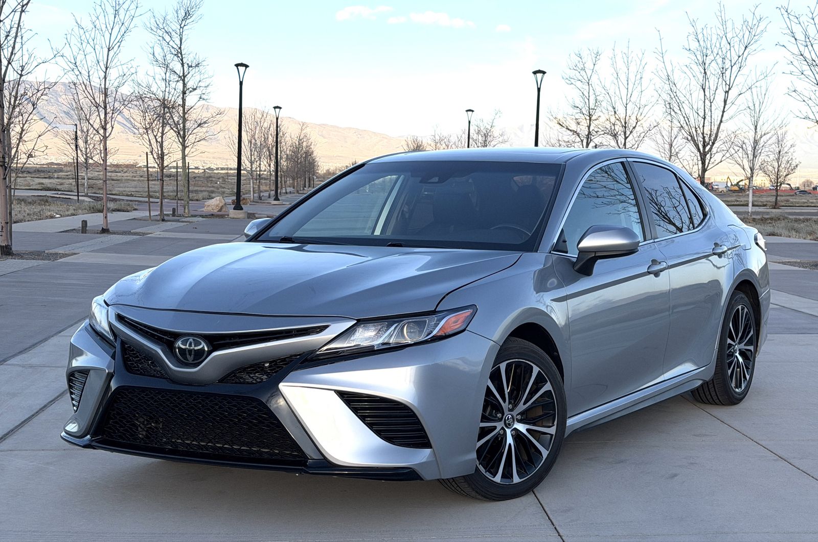 2020 TOYOTA CAMRY SE