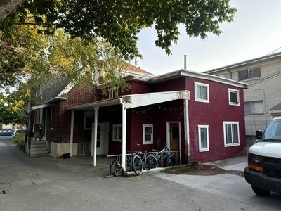 Shared Girls Apartment