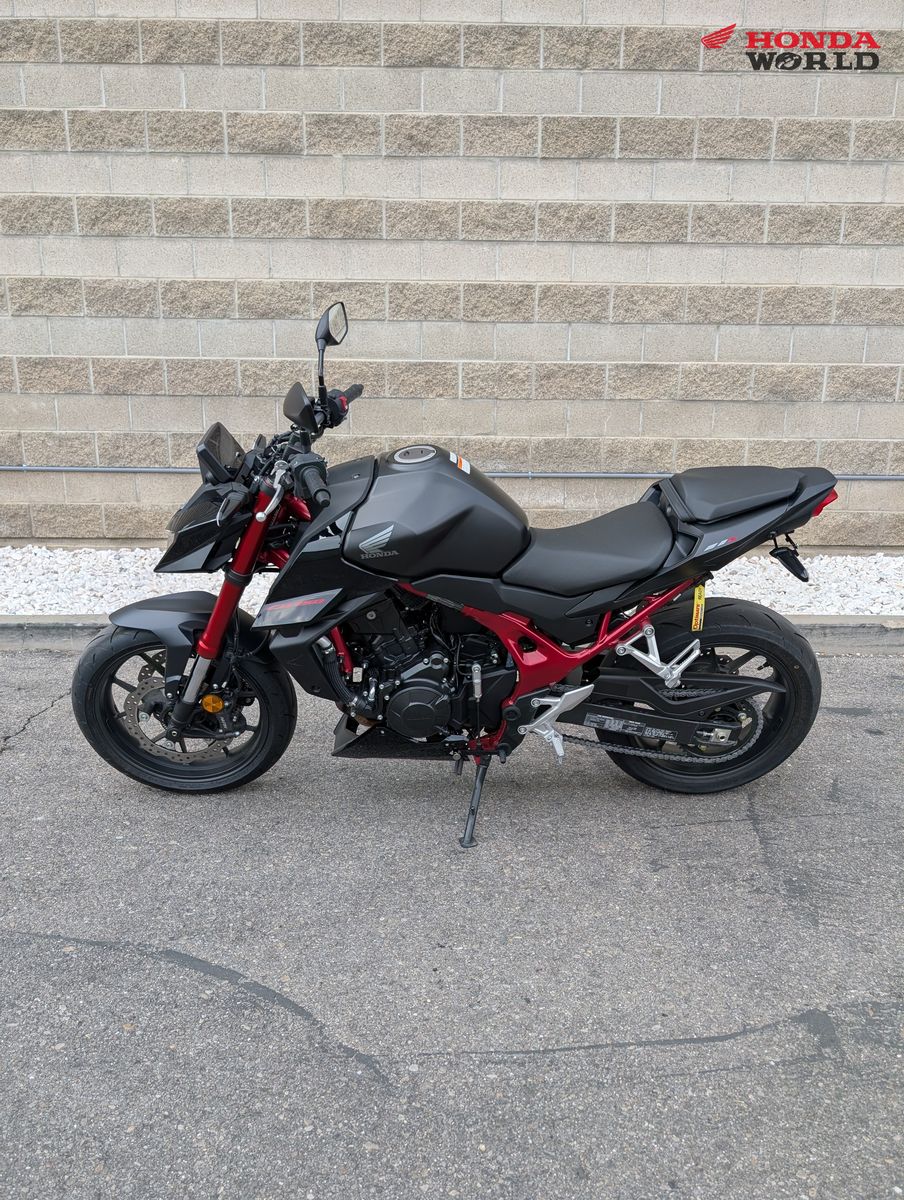 2026 Honda CB750 Hornet E-Clutch