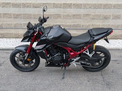 2026 Honda CB750 Hornet E-Clutch