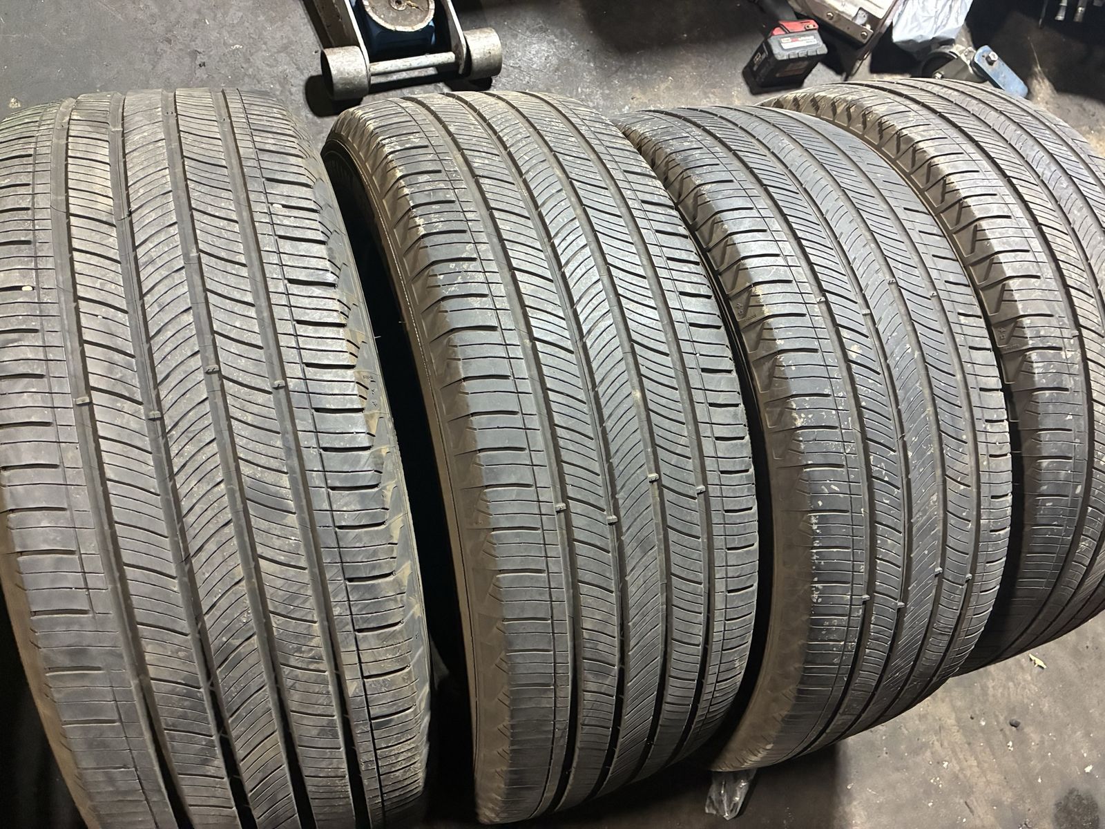 4 tires Michelin p236-55-19 good condition  